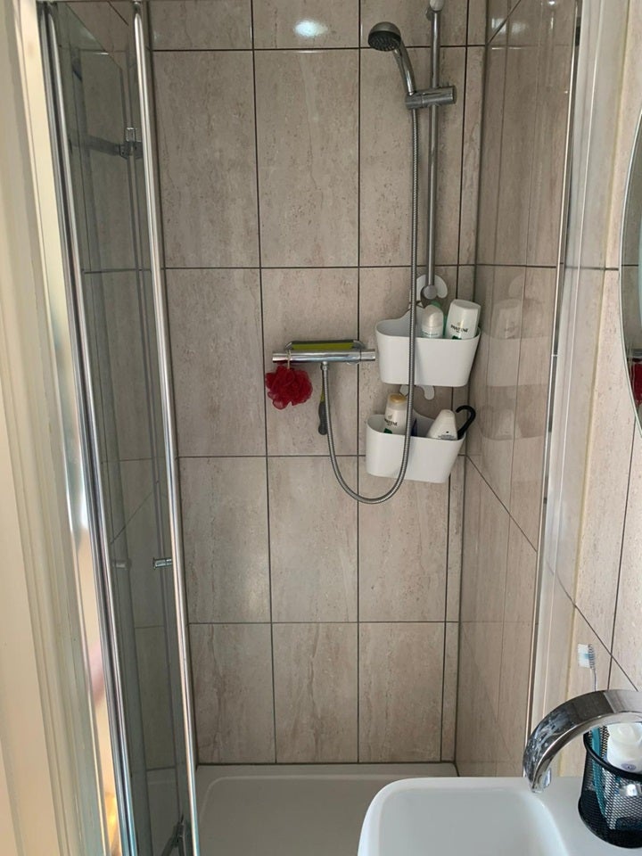 Room Kimberley Road in Greater London