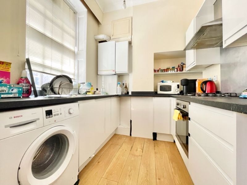 Flat Midford Place in Greater London