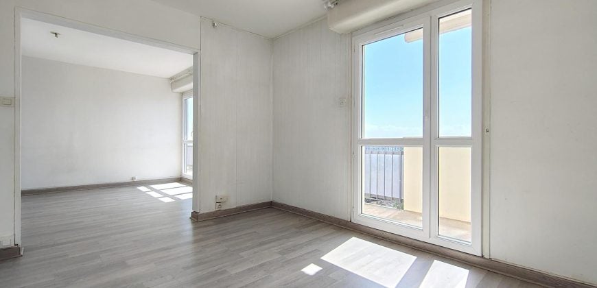 Appartement Place George Sand à Rillieux-la-Pape