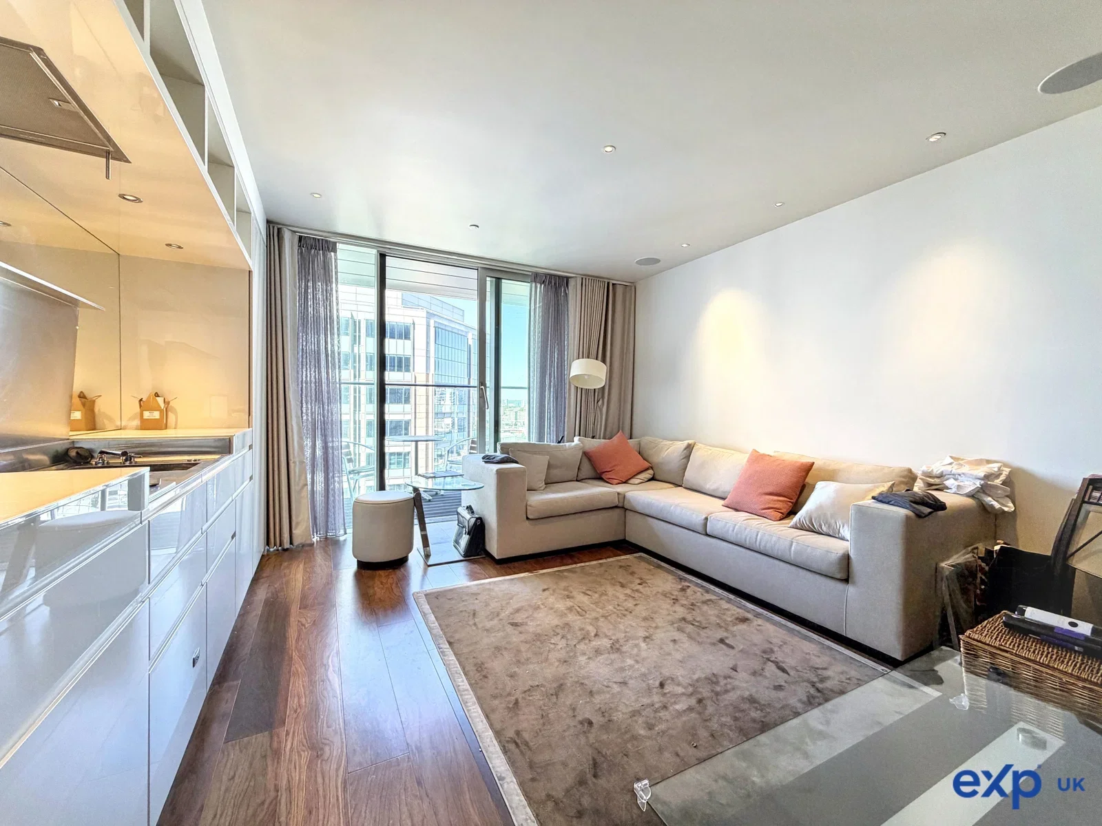Flat Moor Lane in City of London