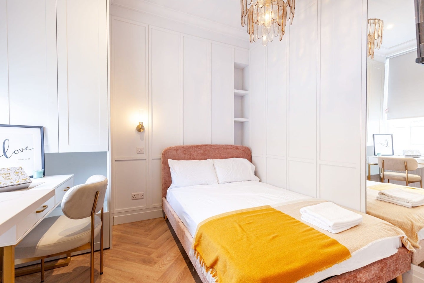 Flat Sale Place in City of Westminster