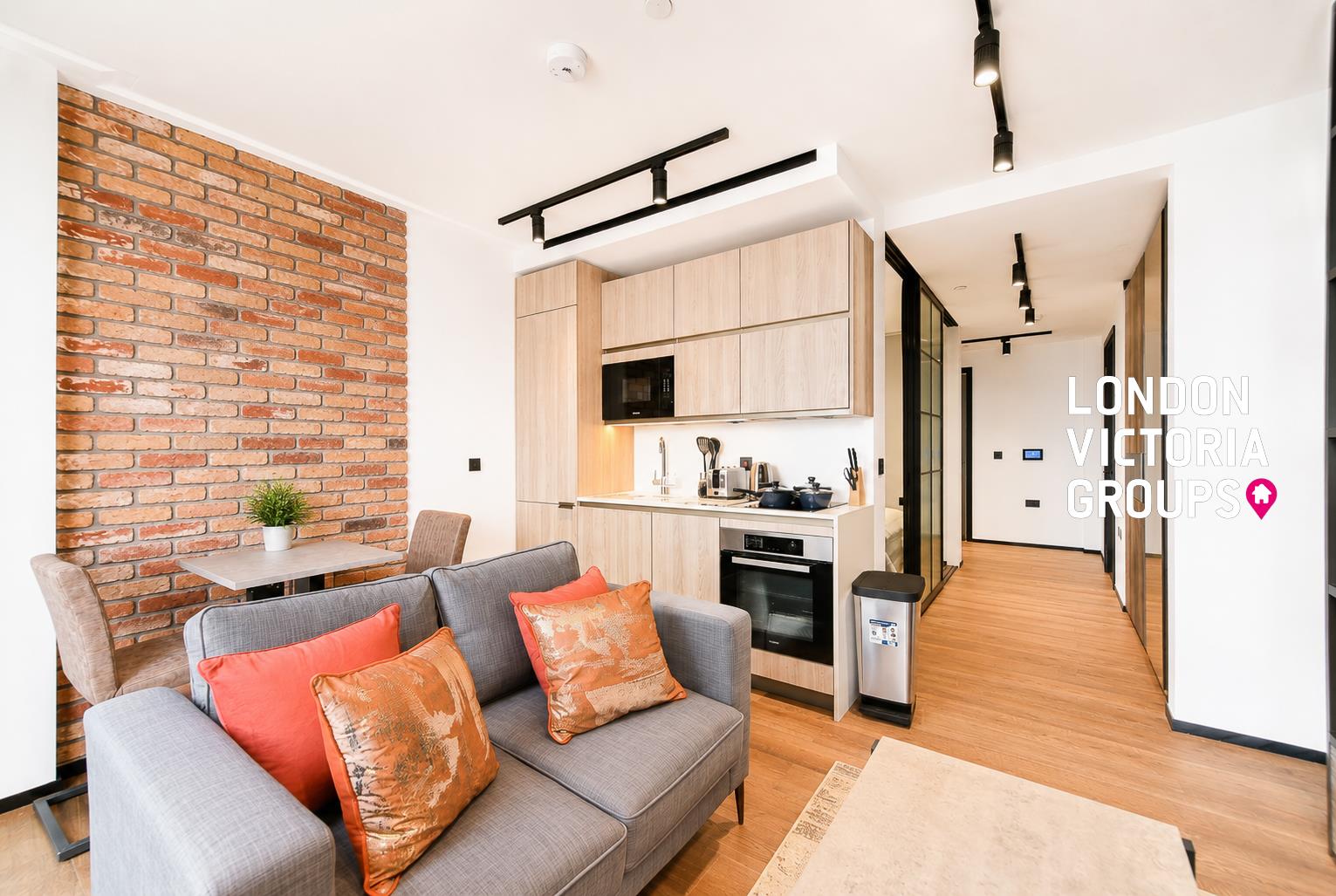 Flat Hewett Street in Greater London