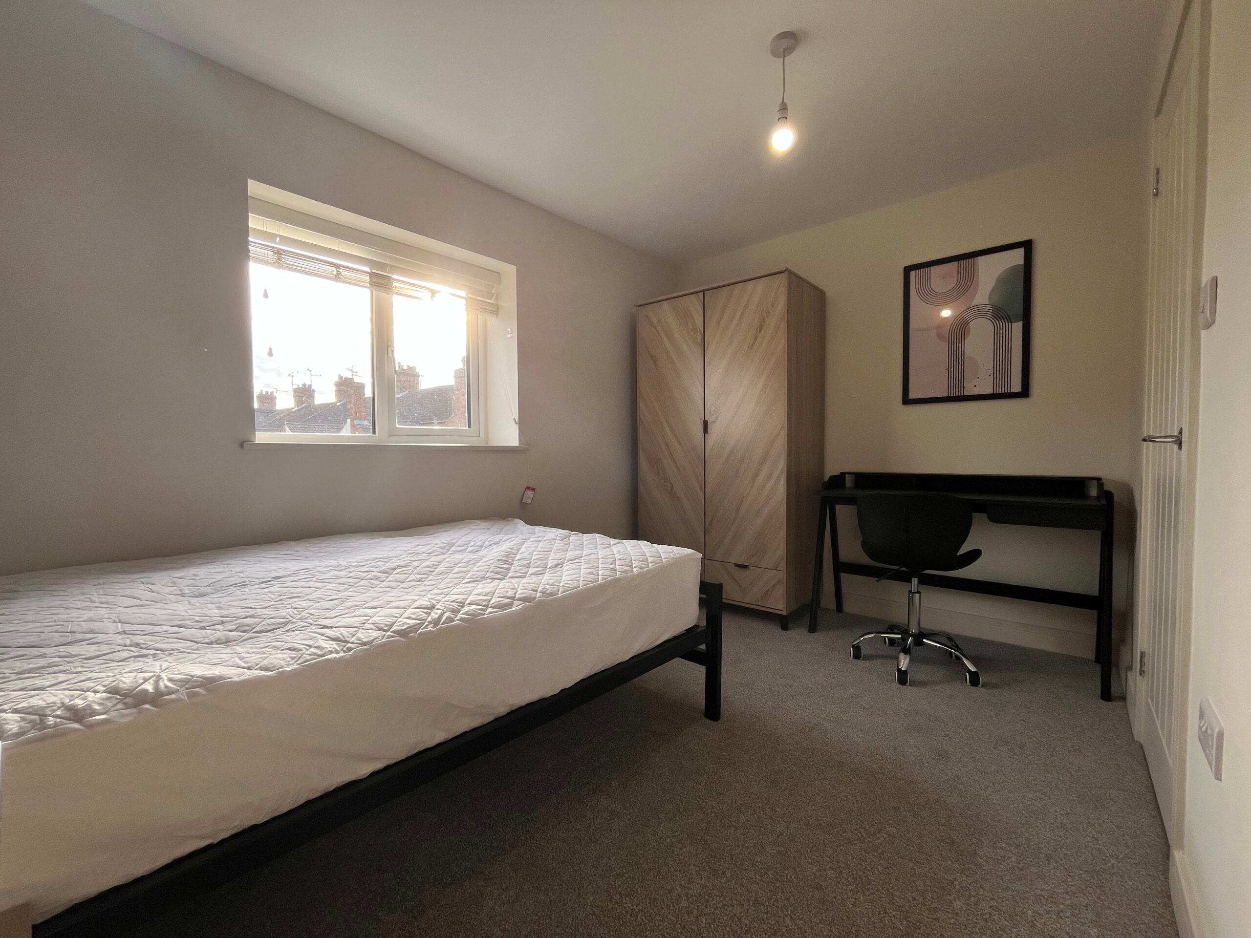 Room Orchard Street in Peterborough