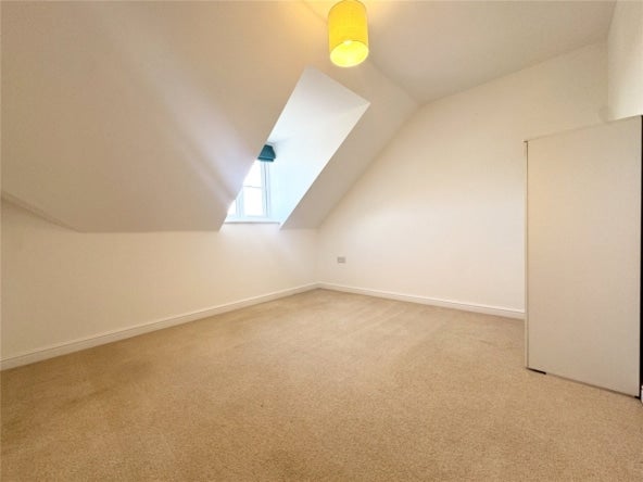 Flat Arnell Crescent in Blunsdon St Andrew
