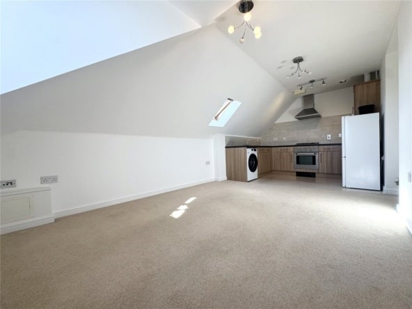 Flat Arnell Crescent in Blunsdon St Andrew