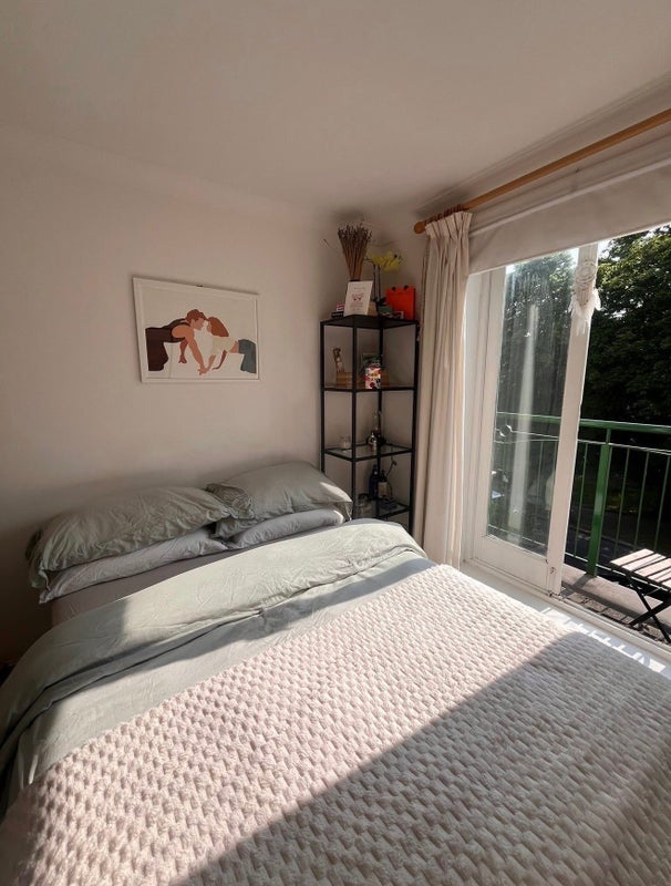 Flat Fisher's Close in Greater London