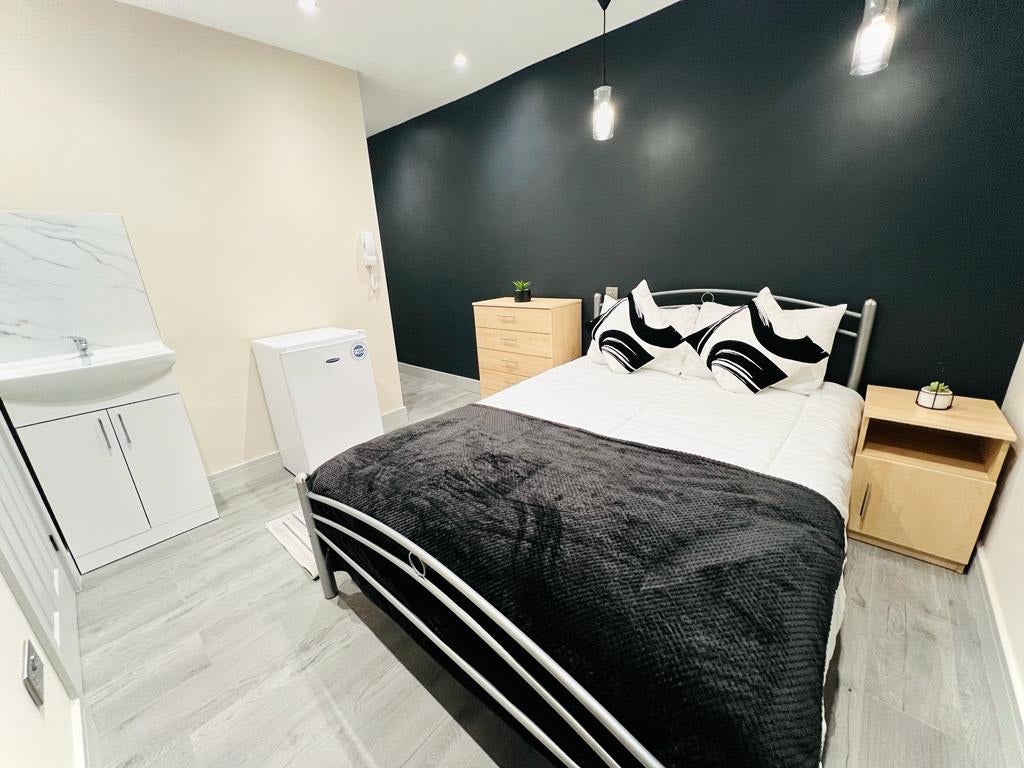 Room Dunbar Street in Greater London
