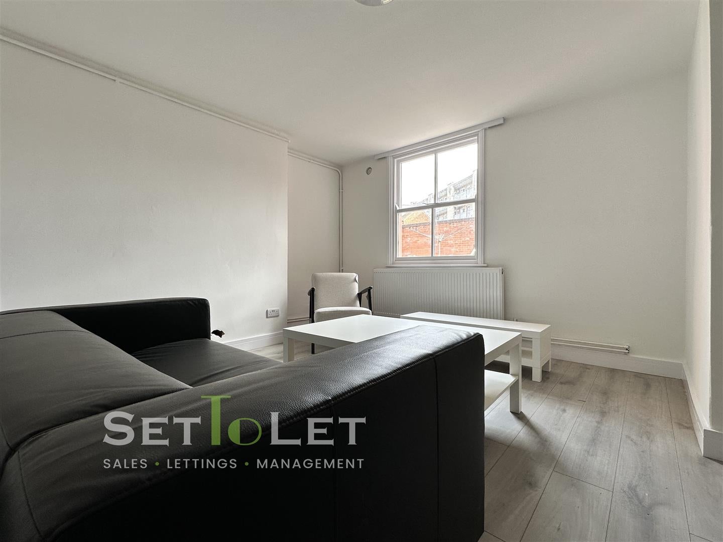 Flat Evington Road in Leicester