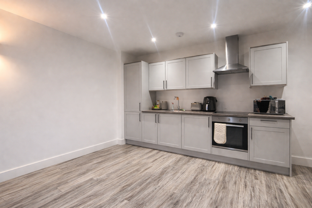Flat Clarence Street in Swindon