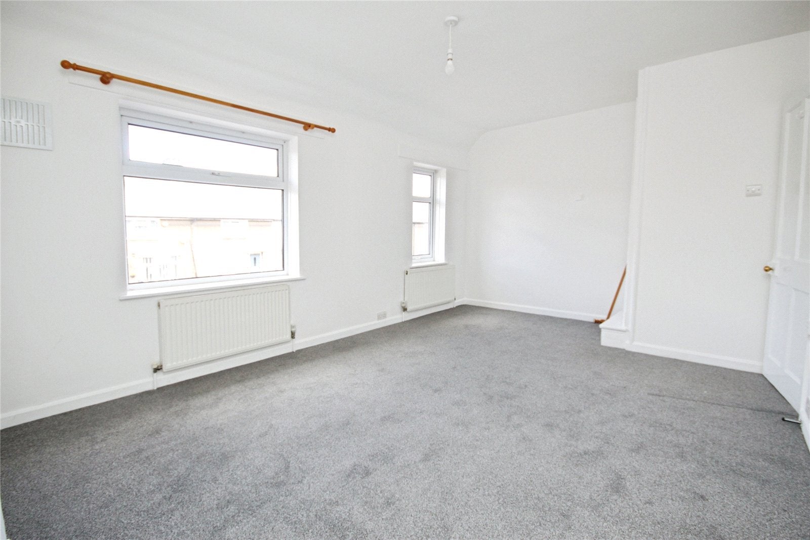 Flat Sheppey Road in Greater London