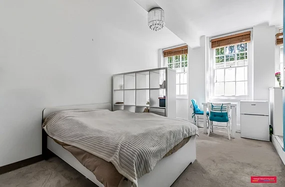 Flat Portman Square in City of Westminster