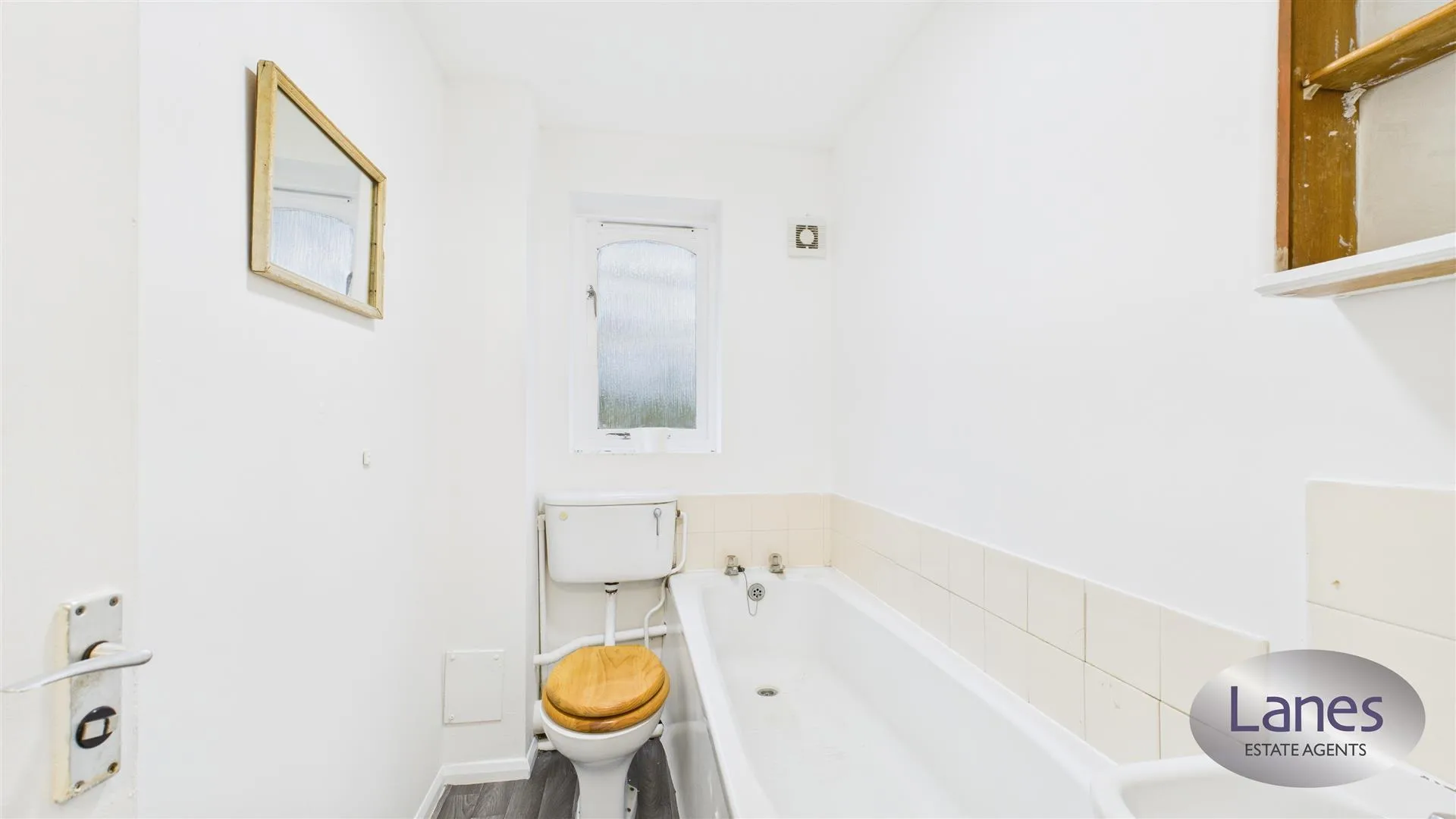 Flat Barbot Close in Greater London