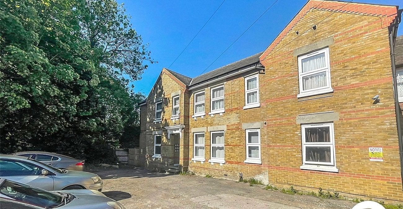 Flat Leafy Lane in Maidstone