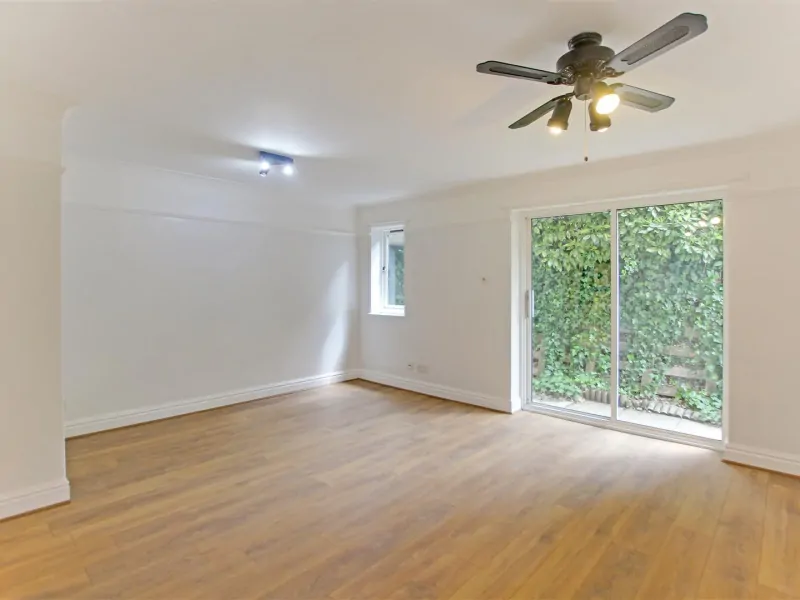 Flat Great Heathmead in Mid Sussex
