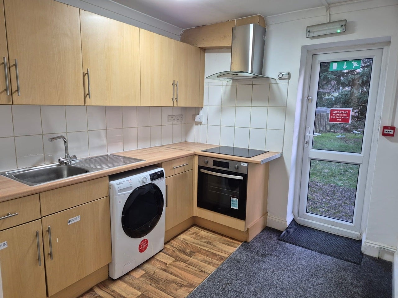 Flat Village Way in Greater London