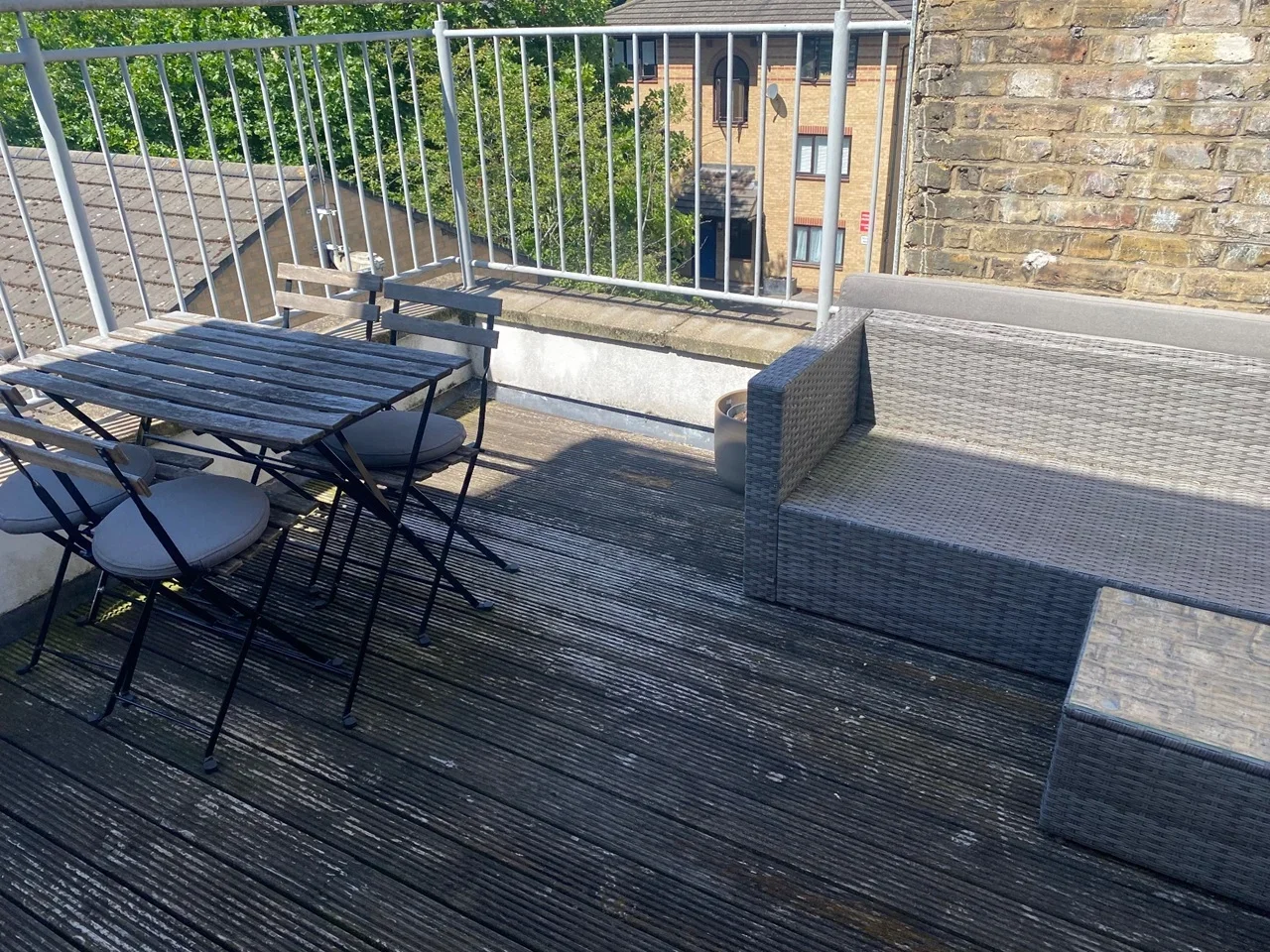 Flat Fortess Road in Greater London