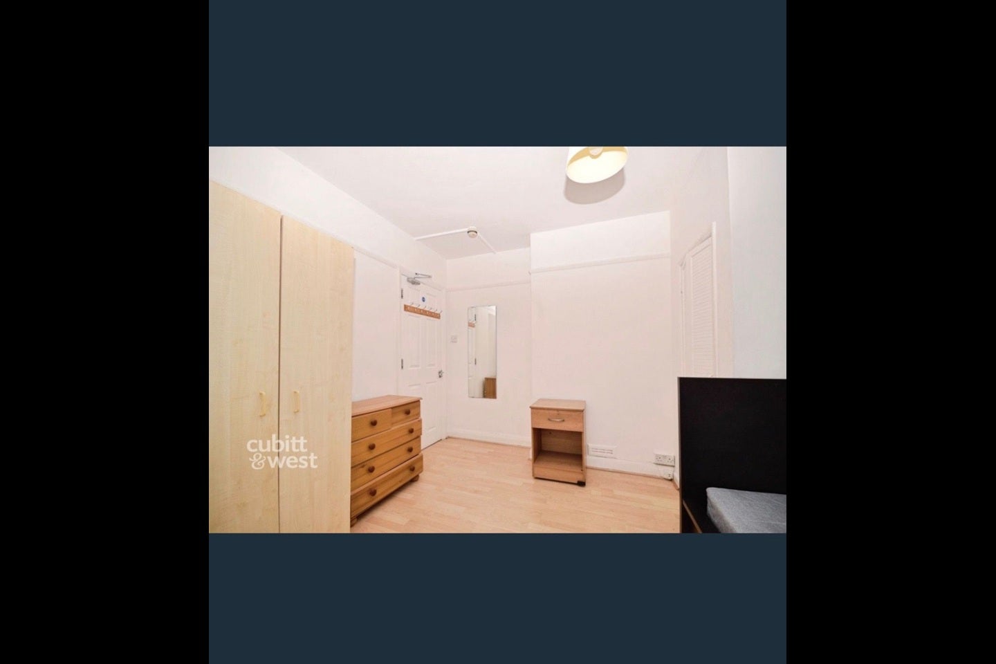 Room Riddlesdown Road in Greater London