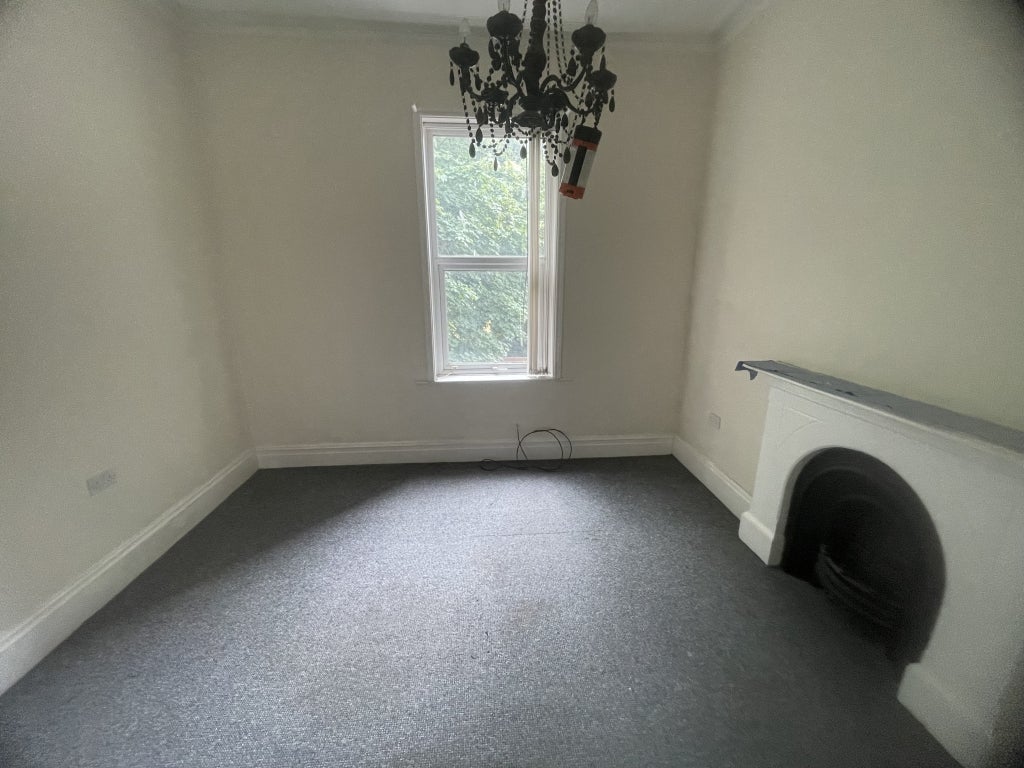 Room Botanic Road in Liverpool