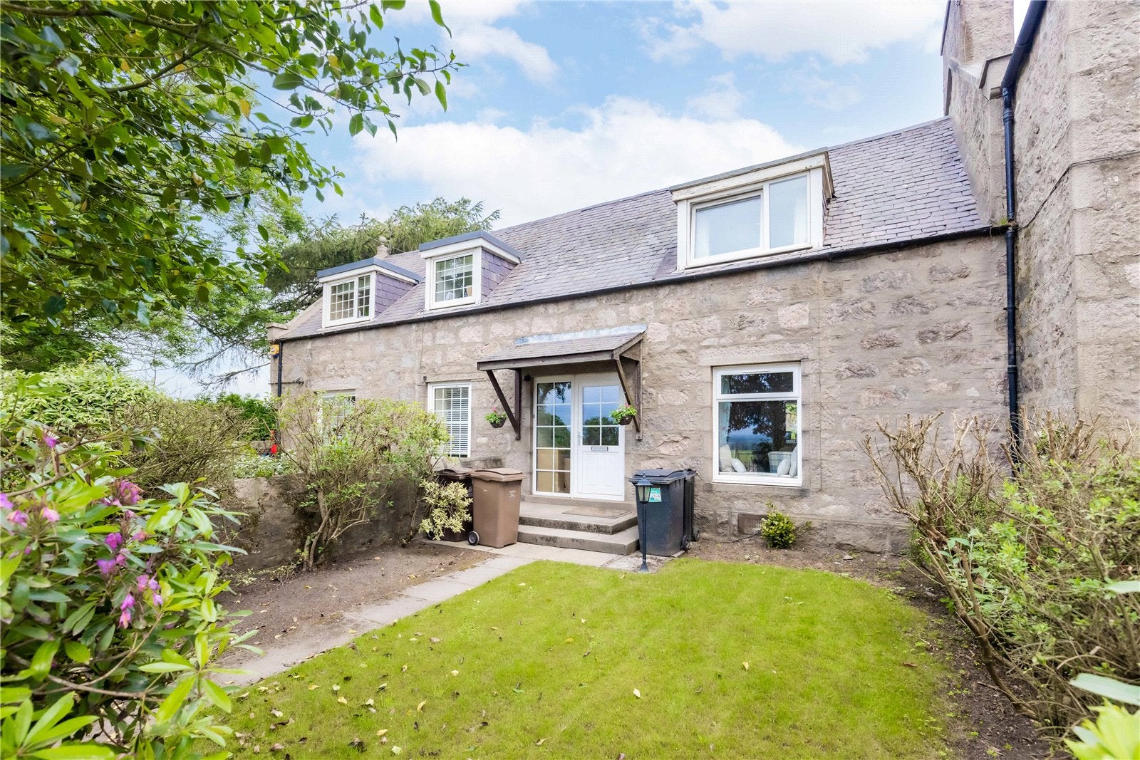 House Lee Crescent North in Aberdeen City