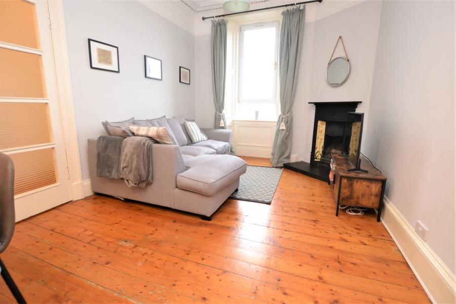 Flat Balfour Street in City of Edinburgh