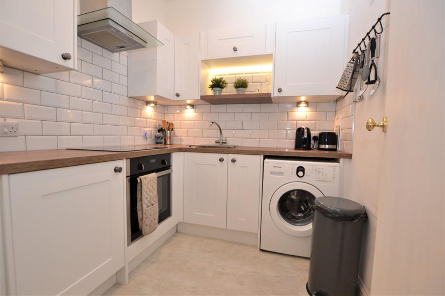 Flat Balfour Street in City of Edinburgh