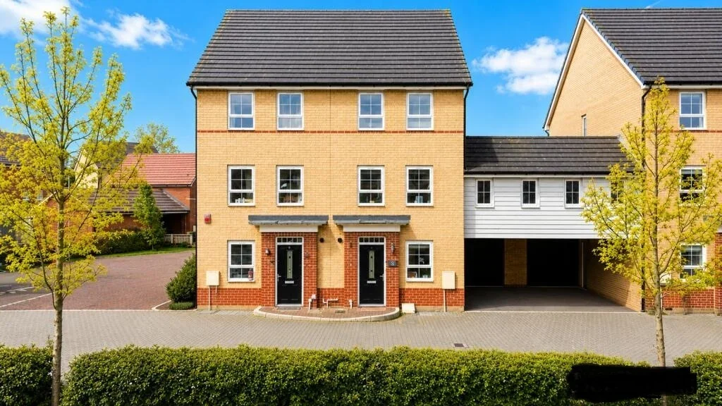 House Broadhurst Place in Basildon