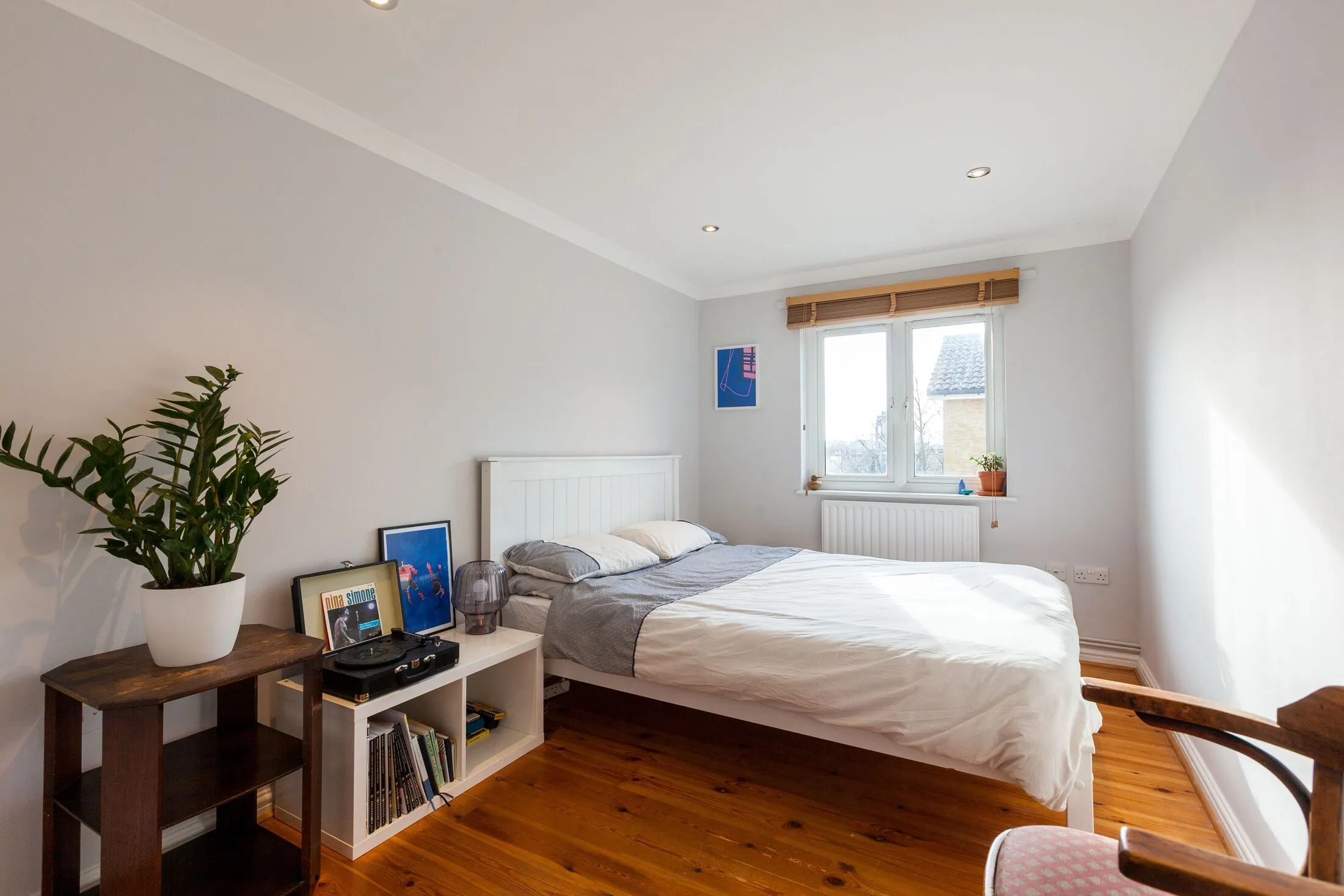 Flat Bunning Way in Greater London