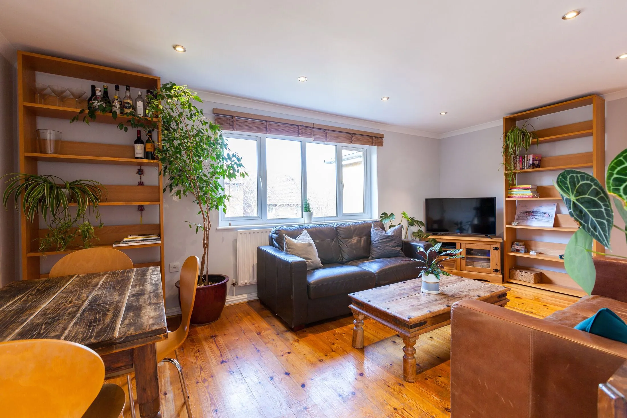 Flat Bunning Way in Greater London