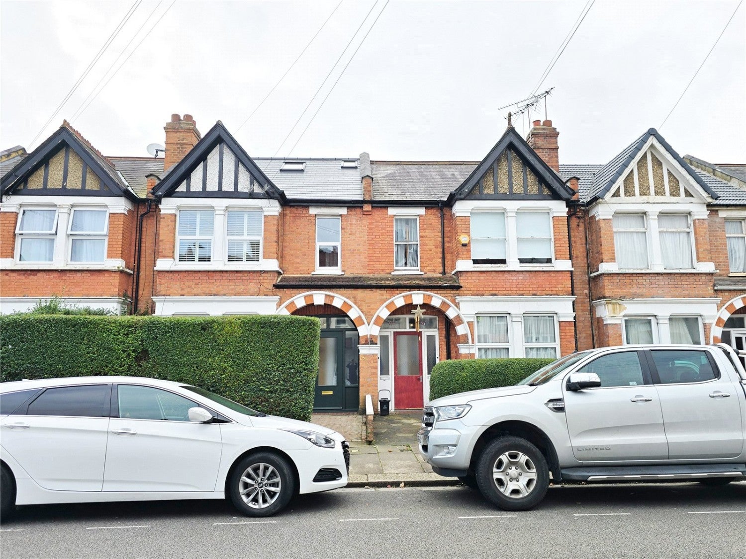 Flat Wellesley Road in Greater London