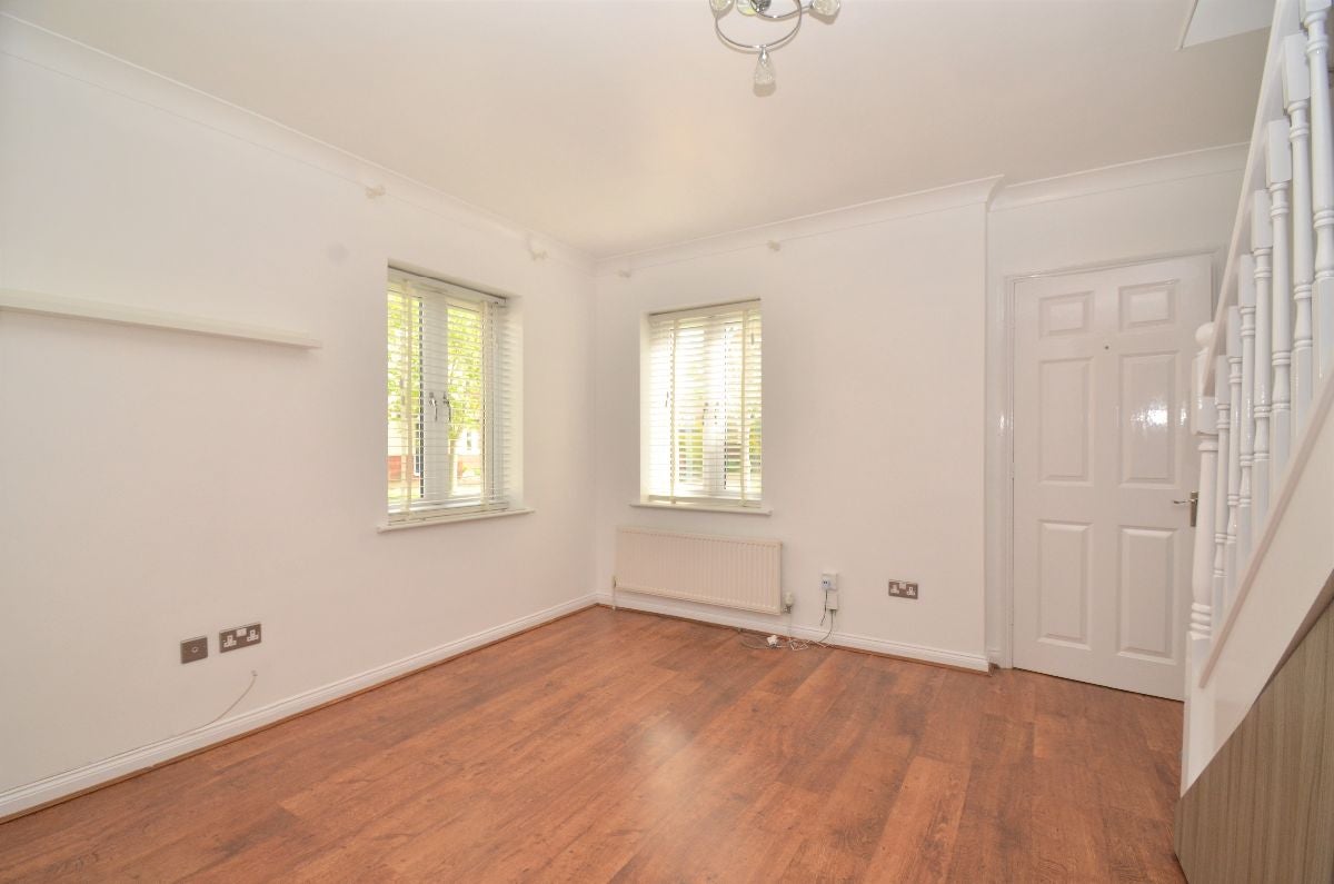 House Melville Drive in Wickford