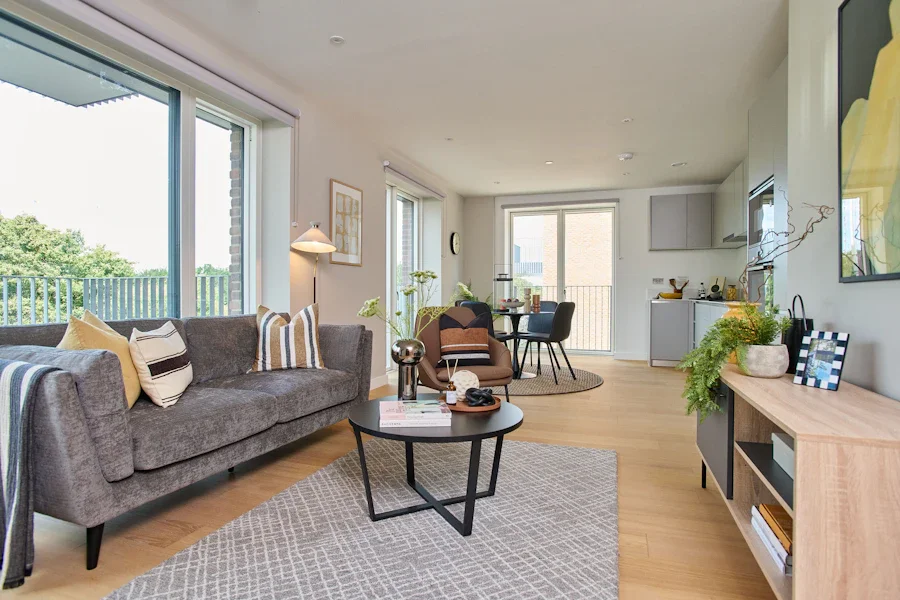 Flat Hale Wharf in Greater London