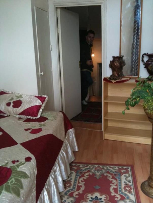 Room Mountgrove Road in Greater London