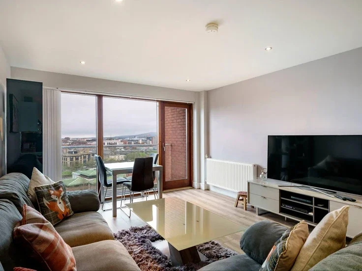 Flat Clarendon Road in Belfast