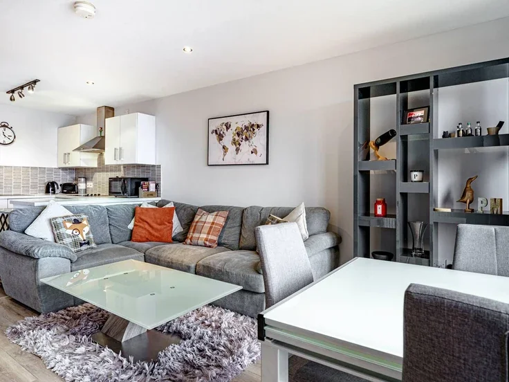 Flat Clarendon Road in Belfast