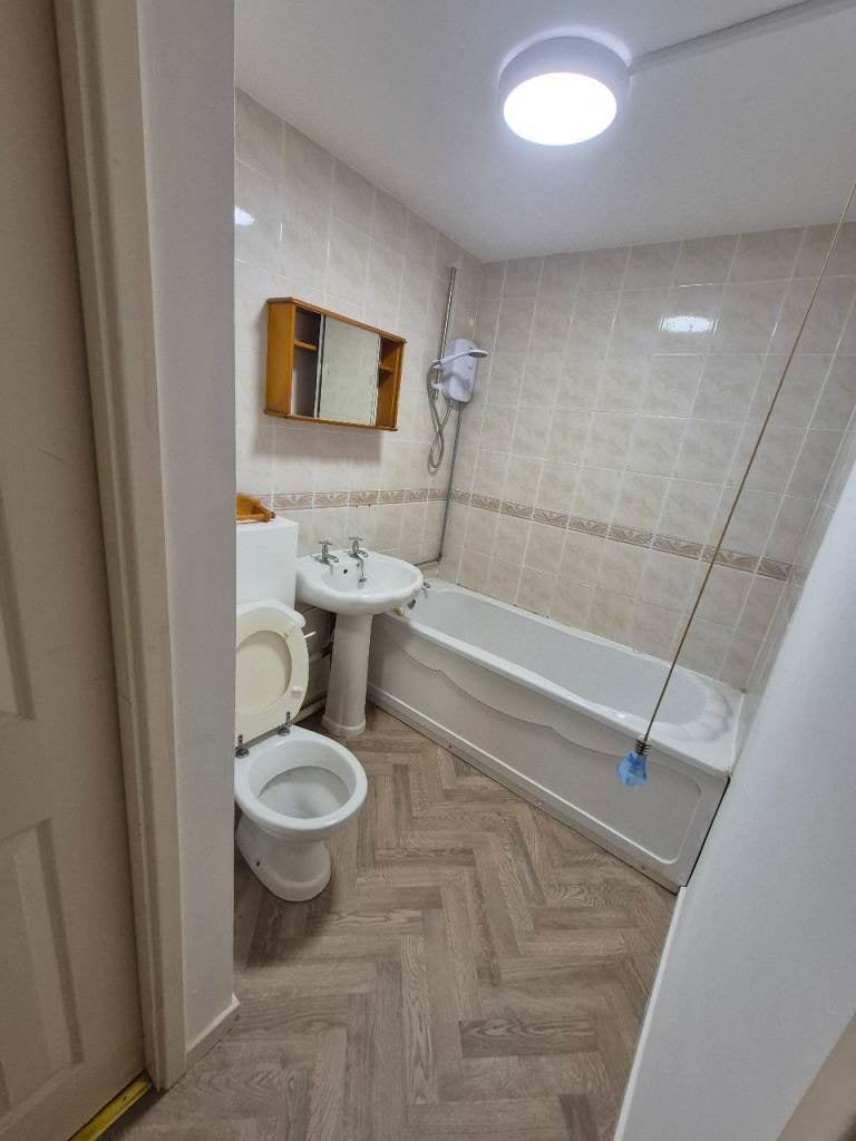 Flat Boulsworth Avenue in Hull