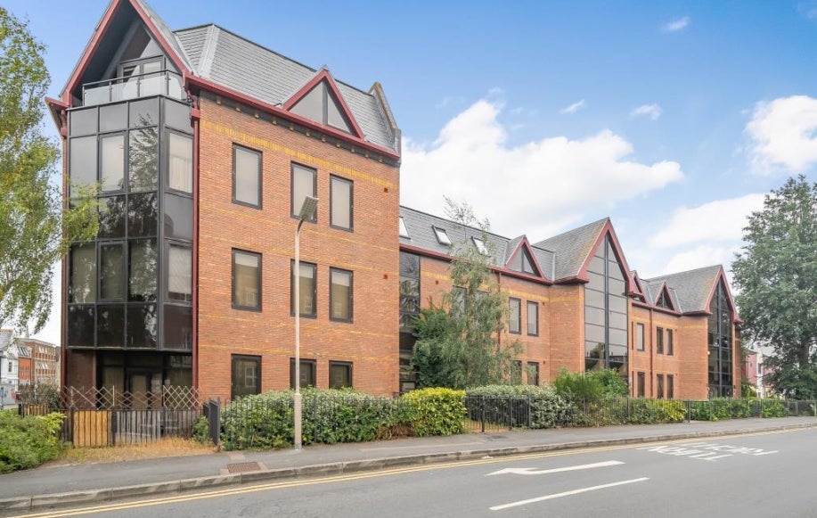 Flat East Street in Reading