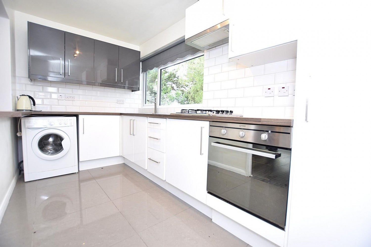 Flat The Ridings in Greater London