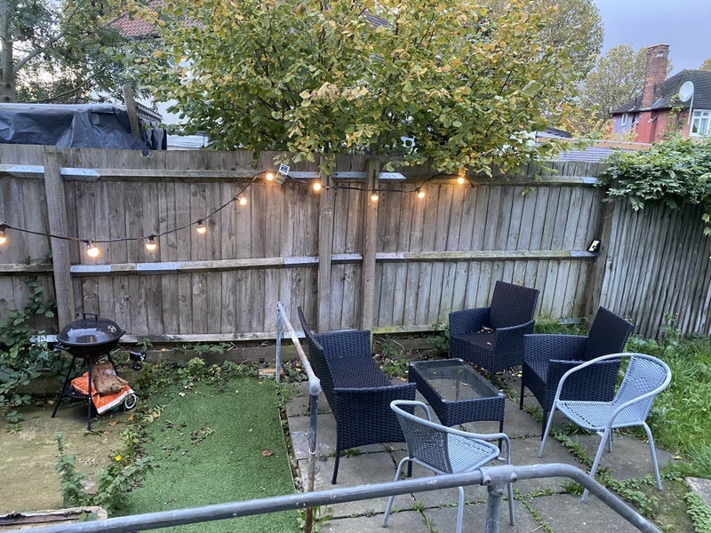 Room Henningham Road in Greater London