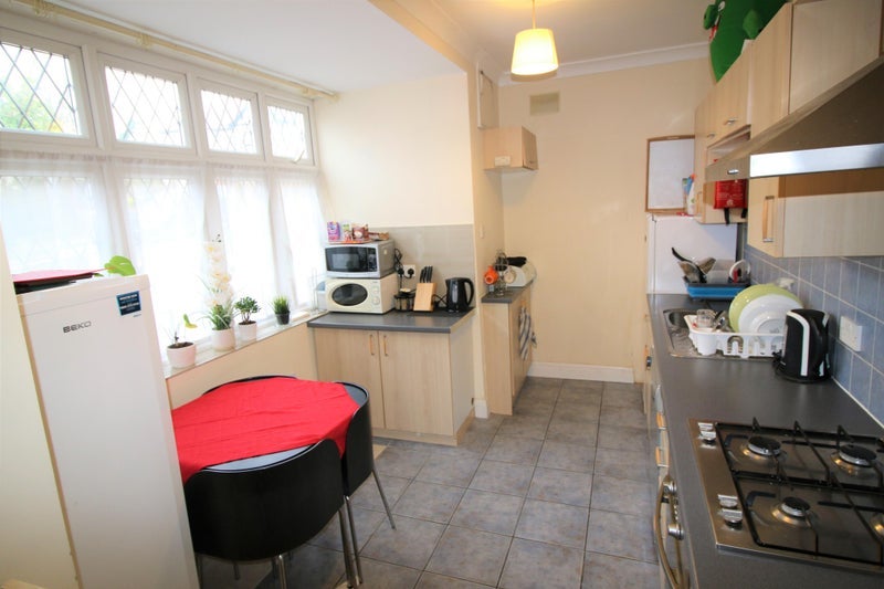 Room Barn Hill in Greater London