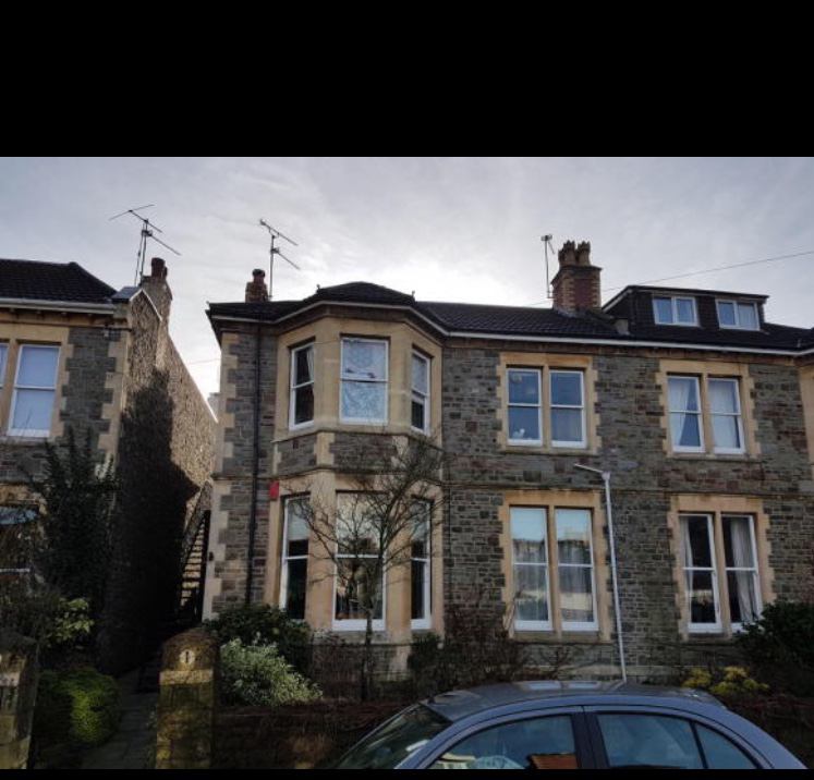 Flat Westmoreland Road in Bristol