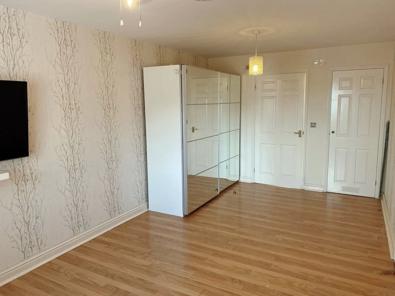Flat Beaver Close in Greater London