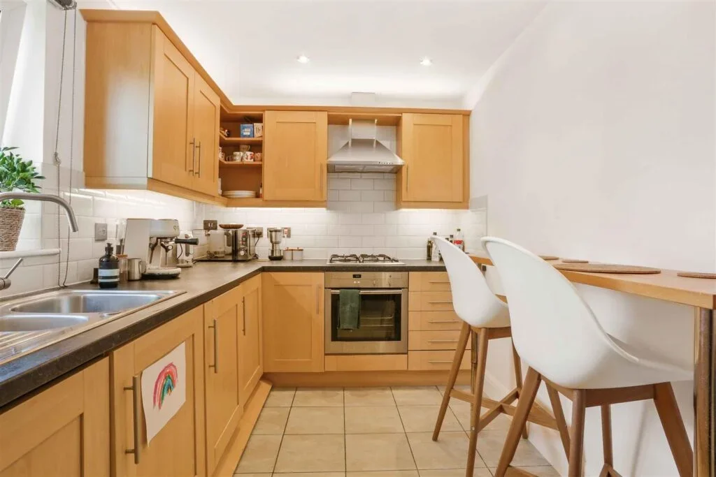 Flat Mulberry Close in Reigate and Banstead