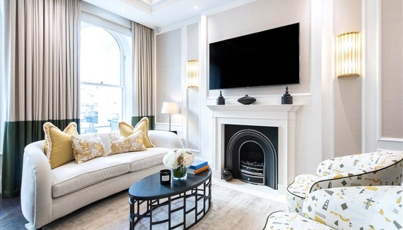Flat Prince of Wales Terrace in Greater London