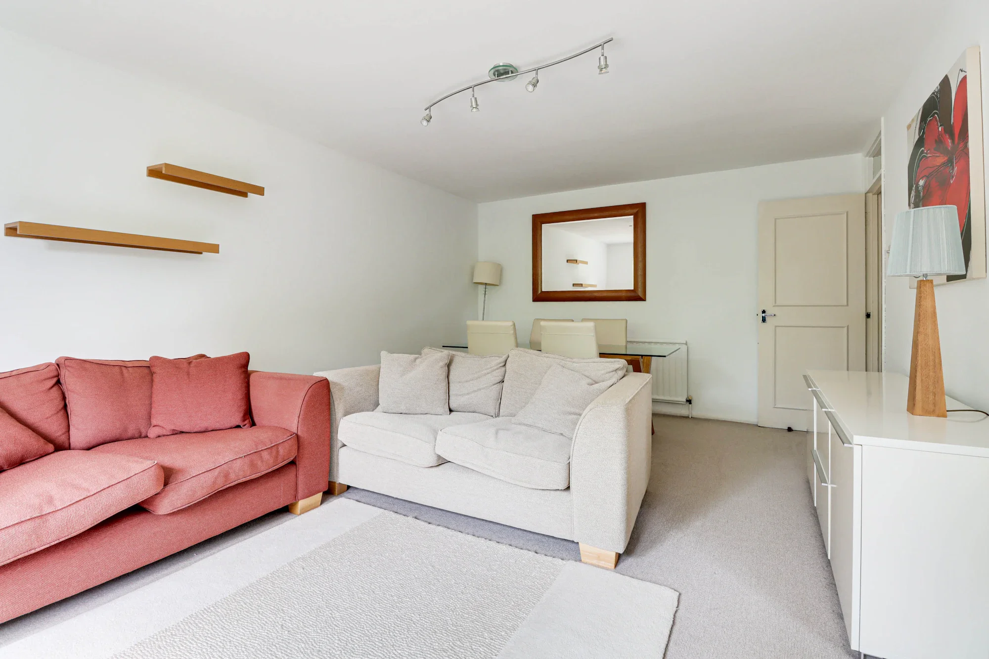 Flat Douglas Road in St Albans