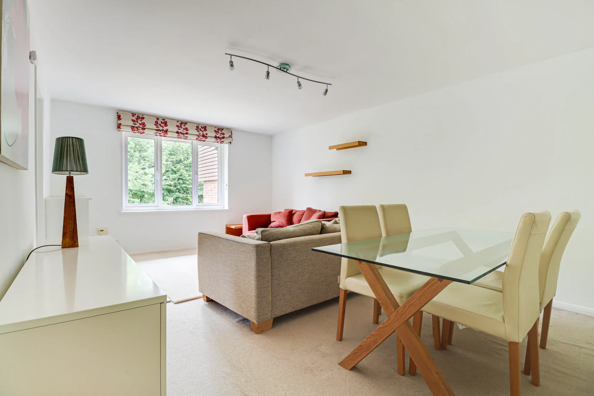 Flat Douglas Road in St Albans