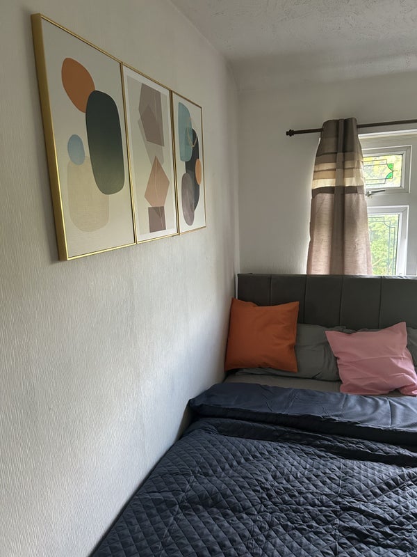 Room Pimlott Road in Bolton