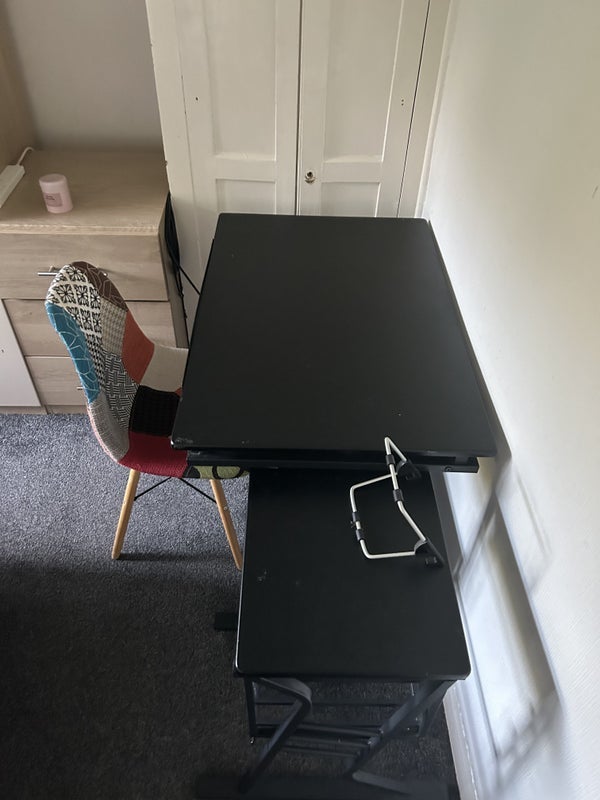 Room Pimlott Road in Bolton