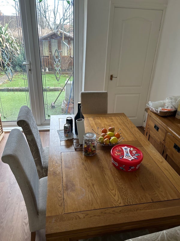 Room Pimlott Road in Bolton