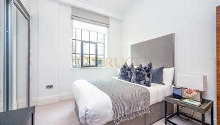 Flat Rainville Road in Greater London