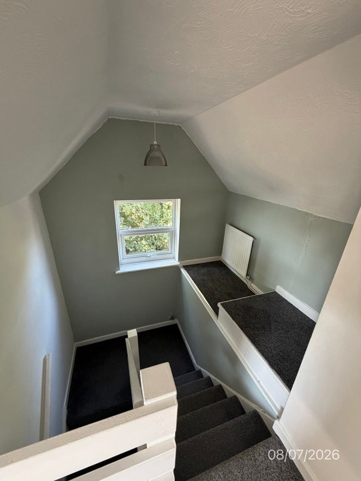 Flat Leonard Road in Southend-on-Sea